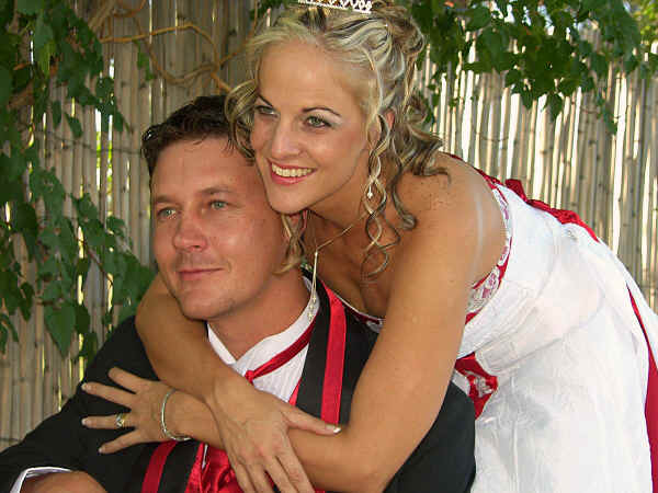 Nico and Santhea's wedding picture